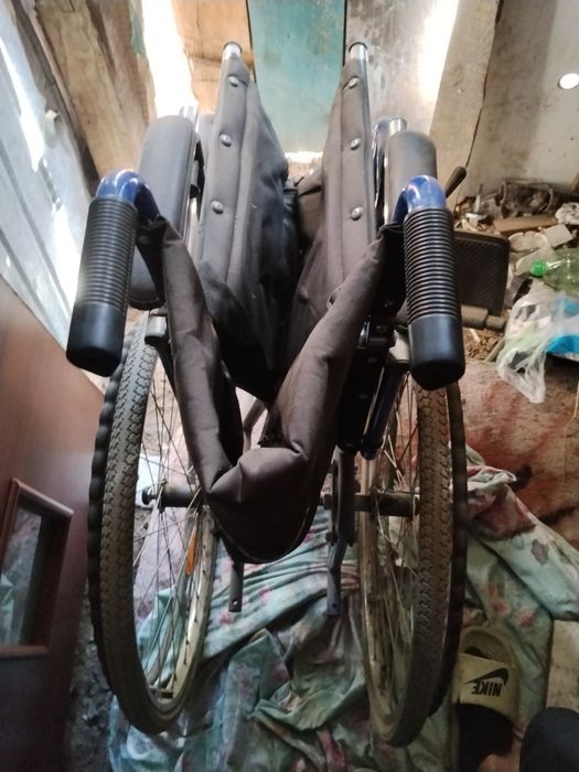 Продам инвалидную коляску !!!