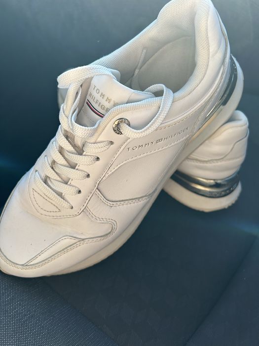 Сникърси Tommy Hilfiger