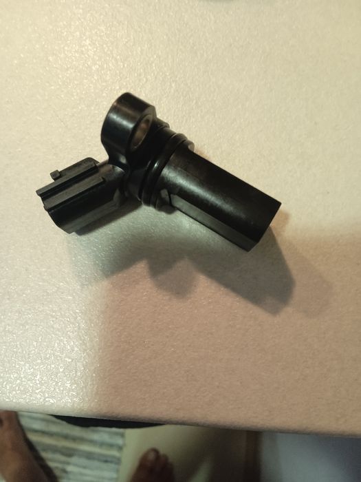 Датчик  колянов вал Алмера тино