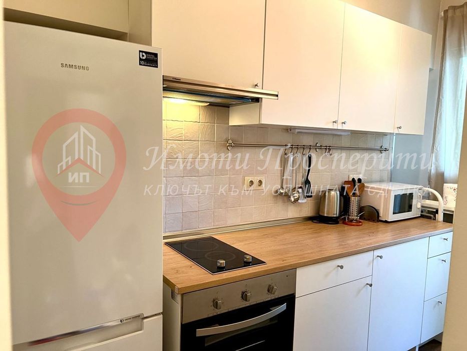 Дава се под наем Тристаен апартамент в София, Център - 85 кв.м за 897.6 € - Снимка #3