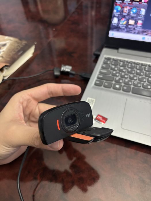 Продам Вебкамеру Logitech.