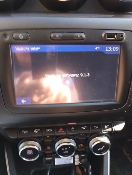 Navigatie  originala Dacia Duster