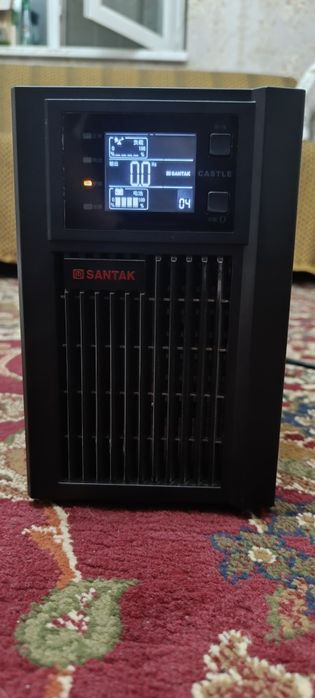 Продается срочно UPS Santak 1000VA/800W
