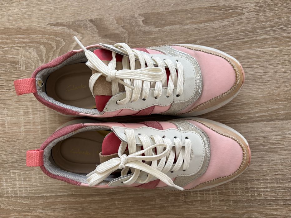 Дамски маратонки Clarks 37 номер, налични в 3 цвята