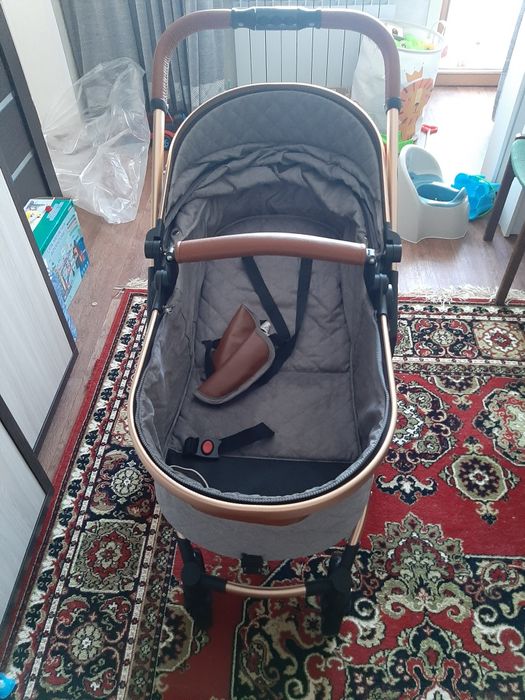Продаётся детская коляска