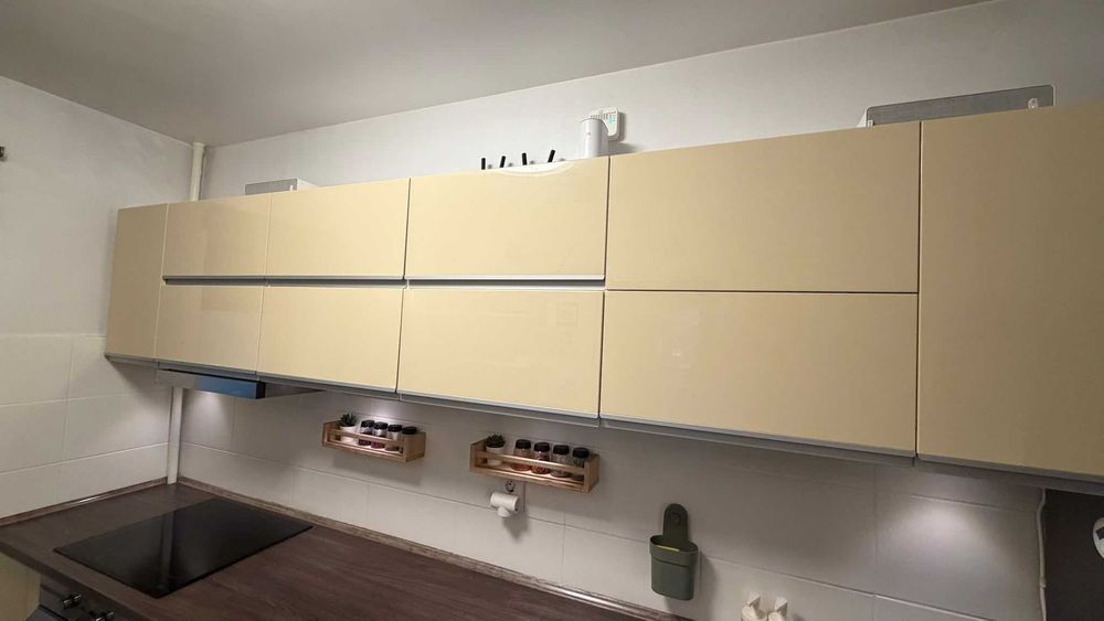 Corp bucatarie modular, suspendat facut pe comanda din MDF - 3m