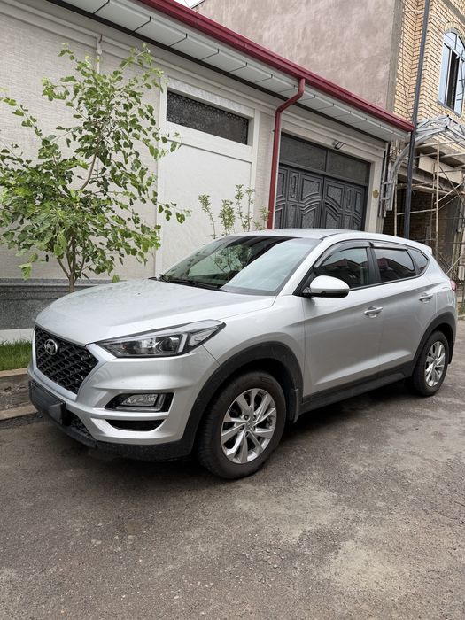 Hyundai tucson 2019 yil AWD prestige benzin!Toshkenga nasiya savdo bor