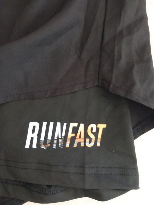 Pantaloni scurti Fitness 2 în 1