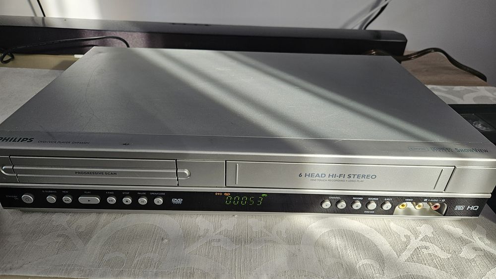 Combo philips dvp 3350v