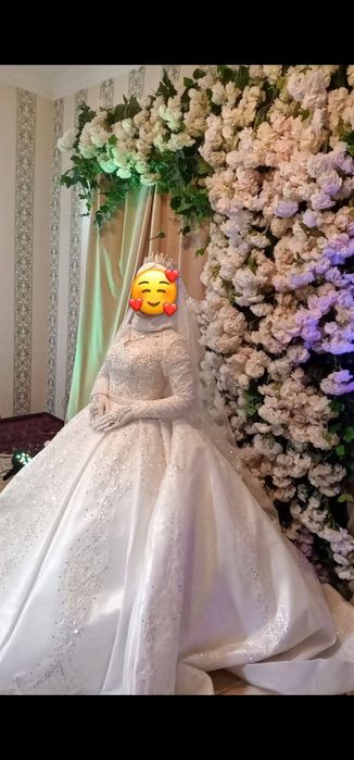 Kelin ko'ylak sotiladi