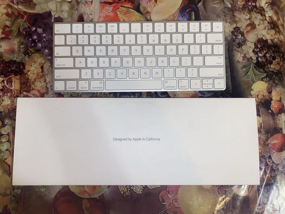 клавиаутра apple