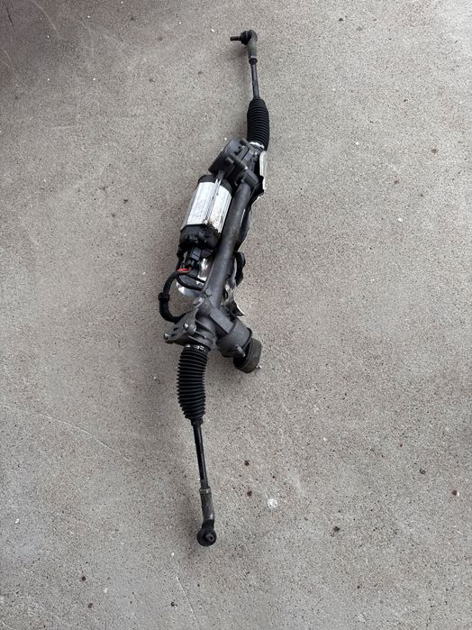 Електрическа кормилана рейка VAG-Фолксваген - Голф  1K0 909 144 J