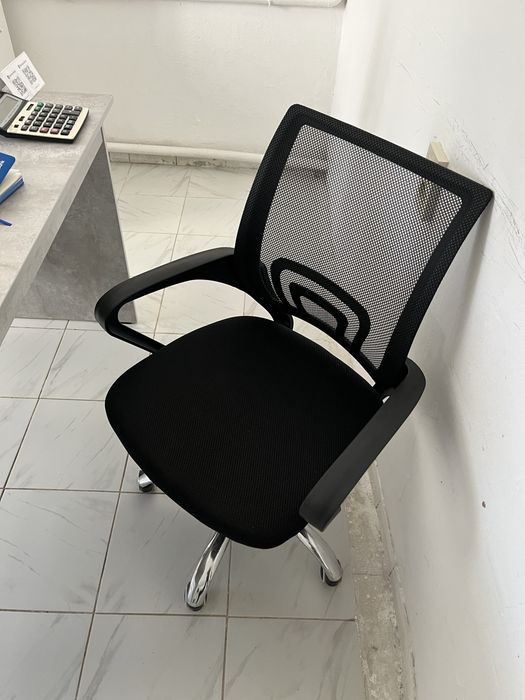 Офисные мебели,Стол,Стулья