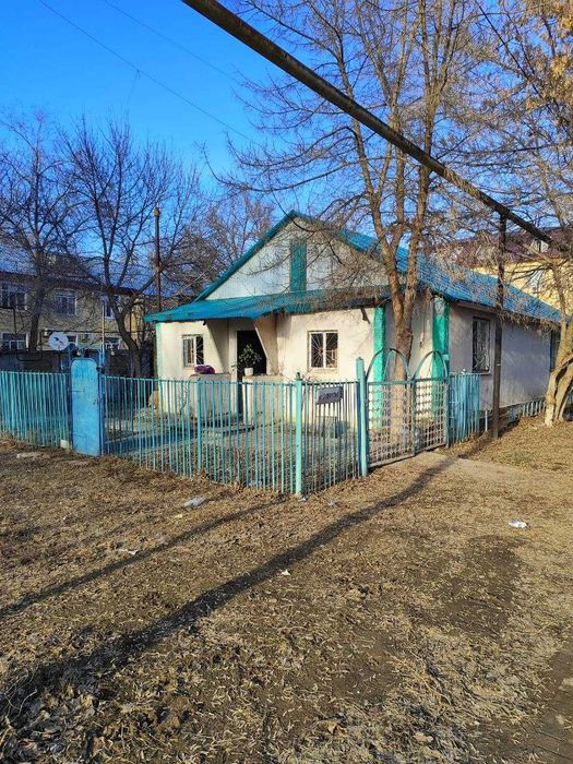 Продам дом с земельным участком