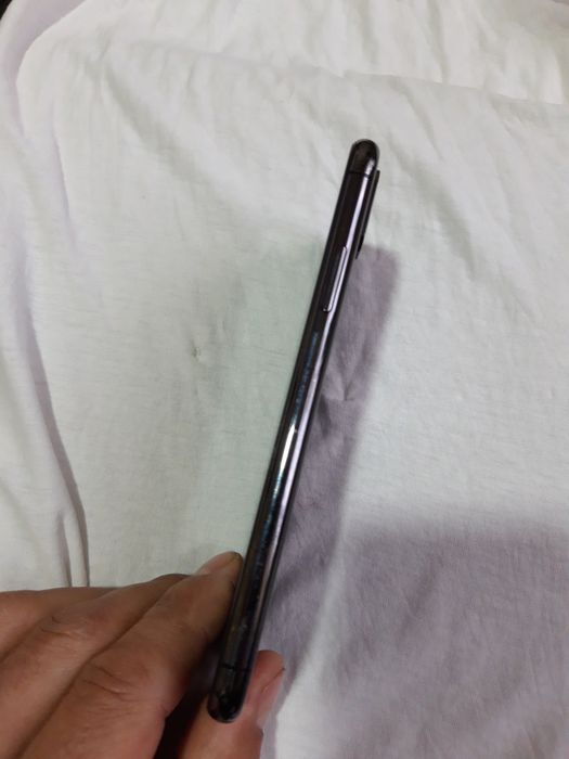 Iphone x  с гарантией 256 г LL/A