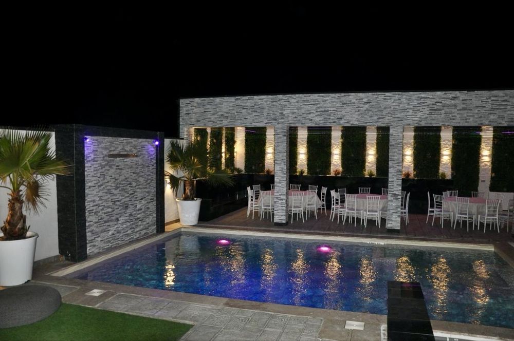 Inchiriez vila cu piscina -majorate-evenimente private-aniversari