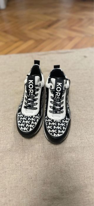 Adidași Michael Kors Wilma Trainer Originali Mărimea 36 Alb/Negru