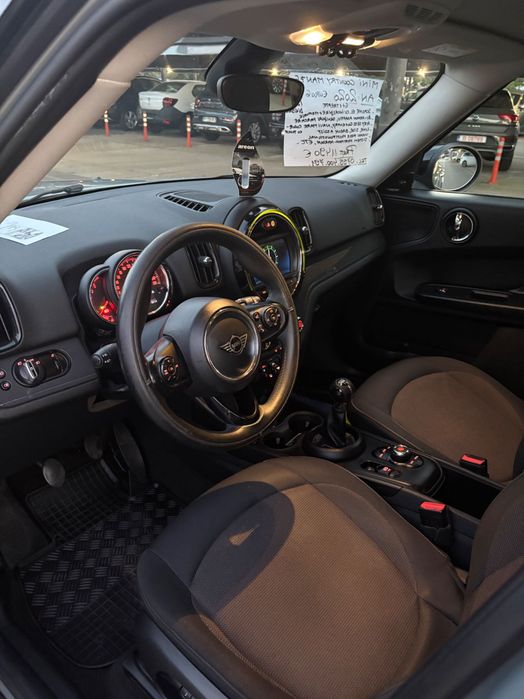 2019 Mini Countryman Cooper D - 1995 cm3 149 CP • Manuala