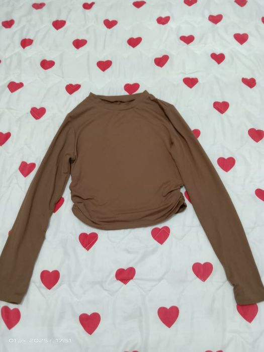 Лонгслив коричневый