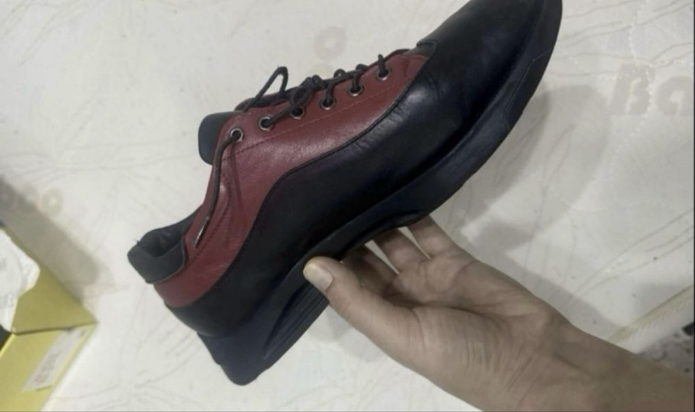 Кроссовки женские кожаные