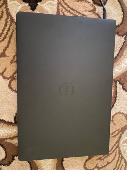 DELL rusumli noutbuk