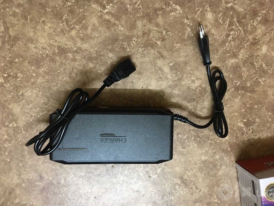 Зарядное устройство для электроскутера 48V20AH