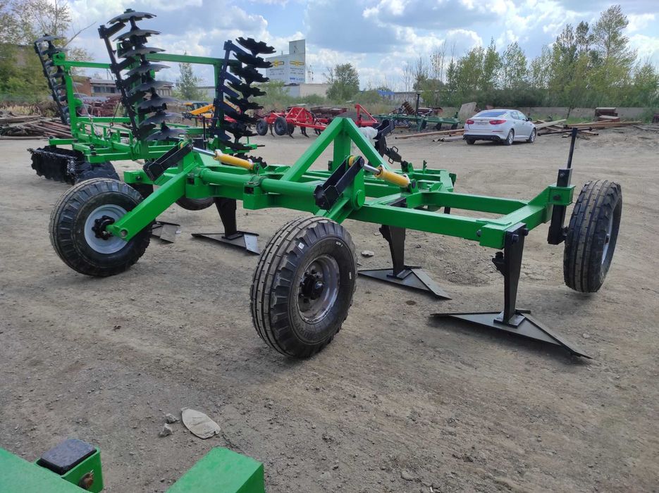 Плоскорез глубокорыхлитель прицепной ПГП-5