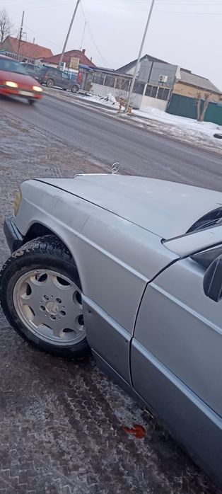 Мерседес 190-ый 1993г.в