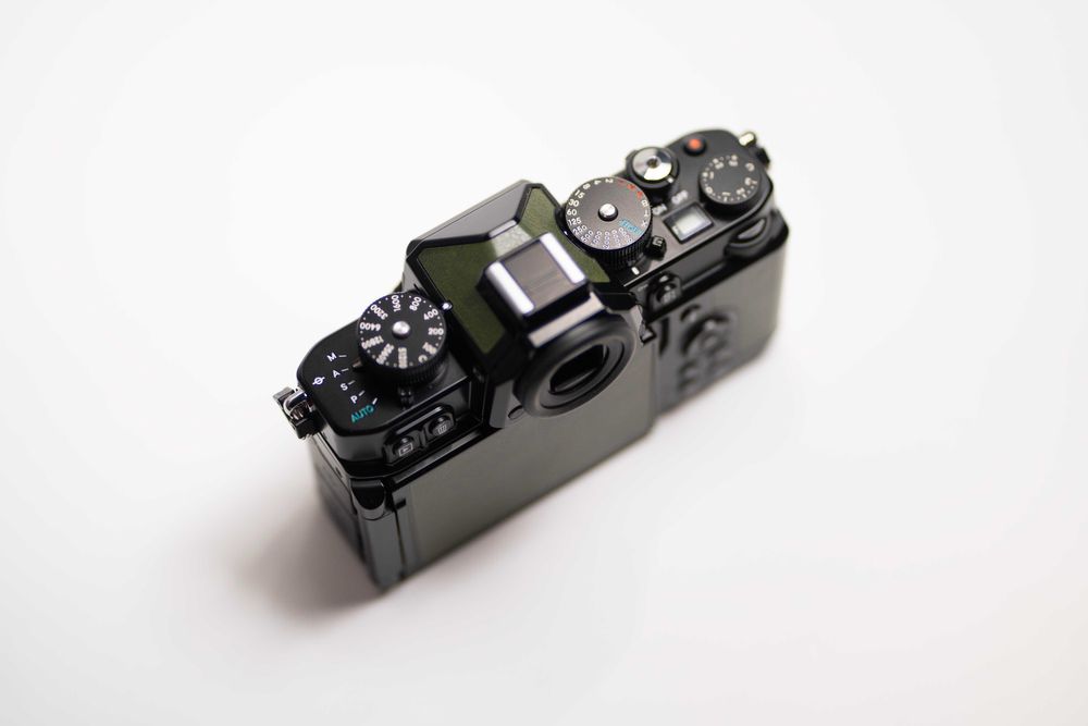 Nikon Zf - Moss Green