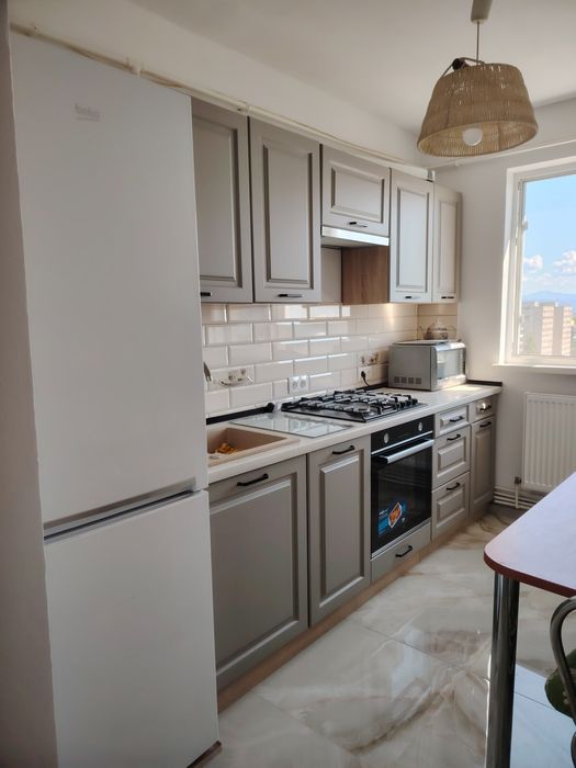 Apartament cu doua camere, renovat si utilat