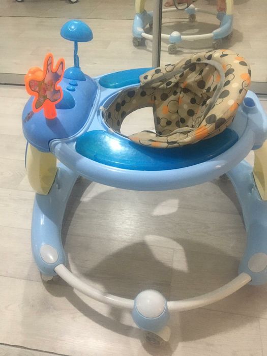 Продам ходунки в отличном состоянии