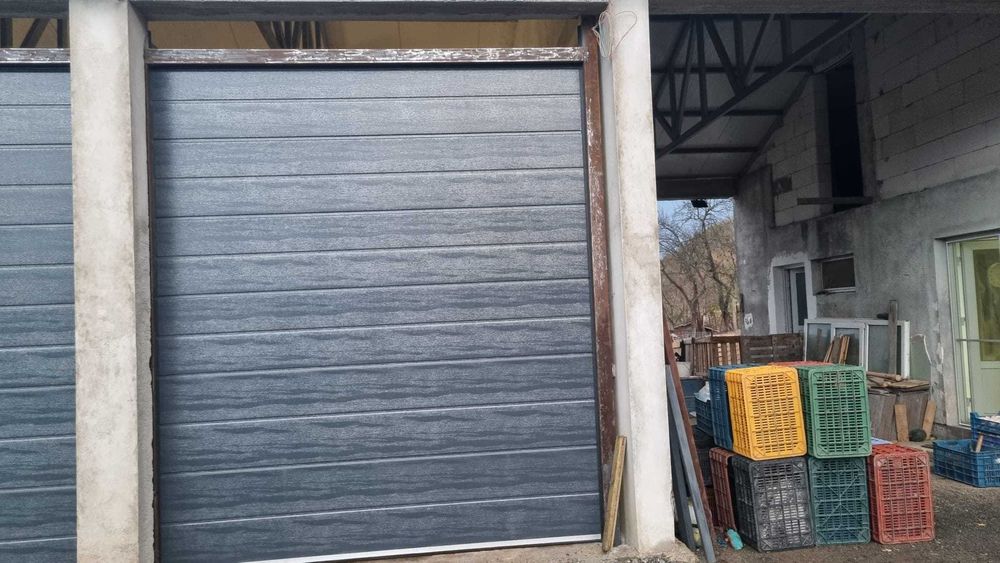 uși de garaj industriale