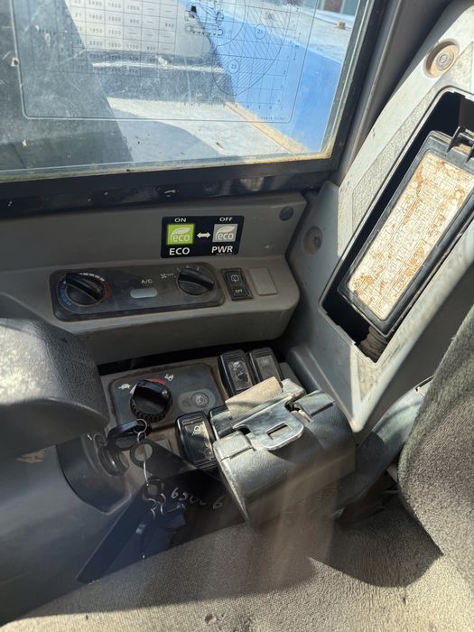 Excavator pe senile Kubota KX080