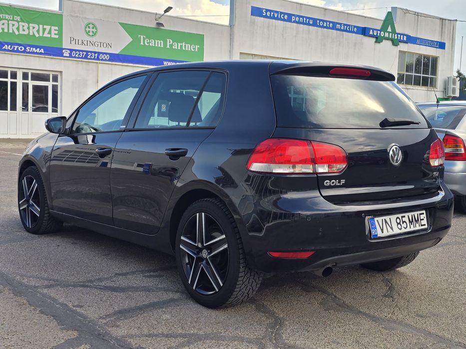 VOLKSWAGEN Golf 2012 — imagine 3