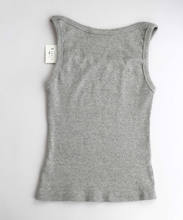 Лот от два чисто нови красива топа на марката ZARA и Zara Home.