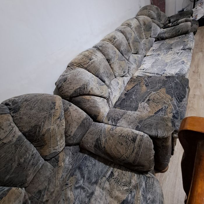 Угалок кухеной ,деревяной,прочный цена 400.000