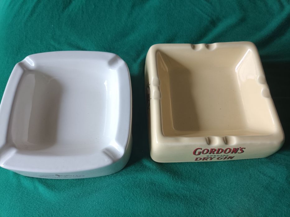 Стари керамични пепелници