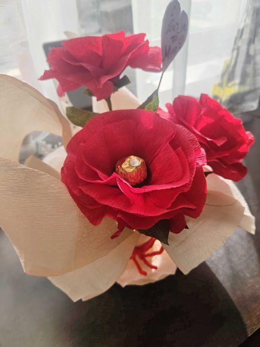 Цветя от креп хартия за всеки повод!