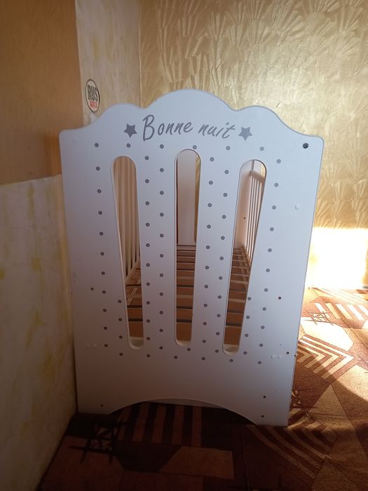 Отдам детскую кроватку