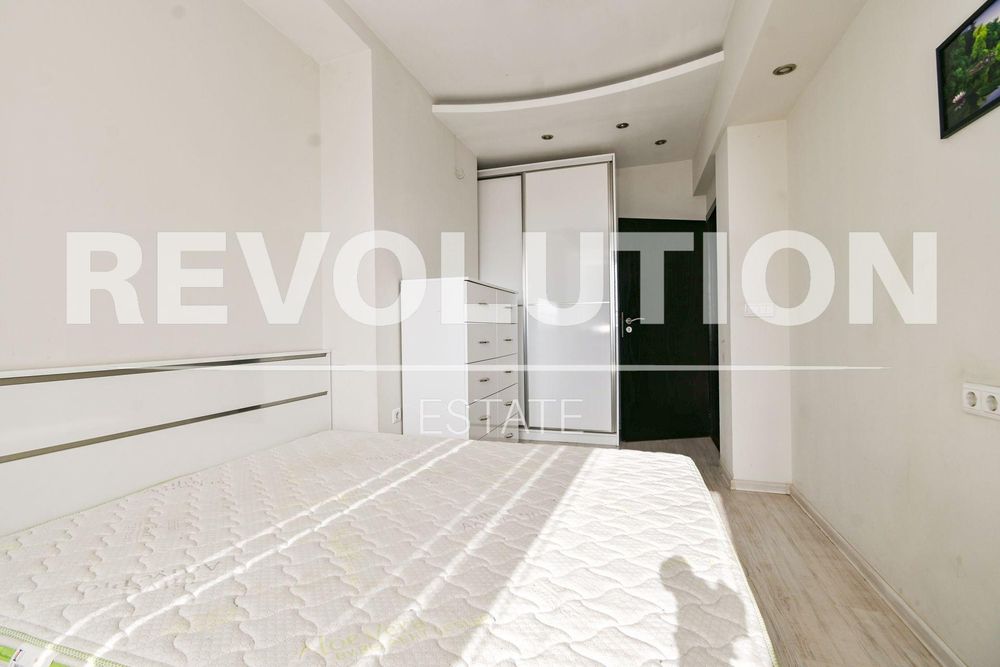 Дава се под наем Тристаен апартамент в София, Зона Б-5 - 80 кв.м за 766 € - Снимка #5