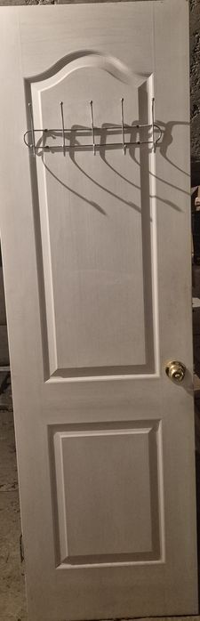 Есік б/у размер 60