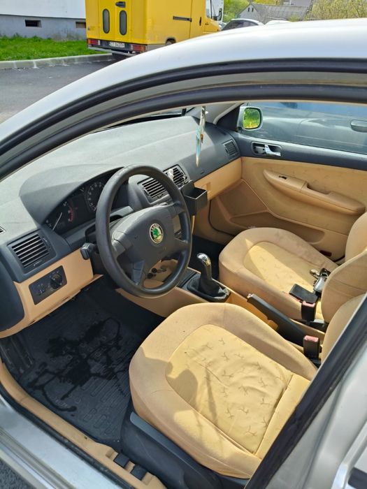 SKODA Fabia 2000 — imagine 3