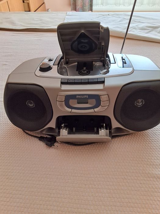 "PHILIPS"  - radio-cd-tape-