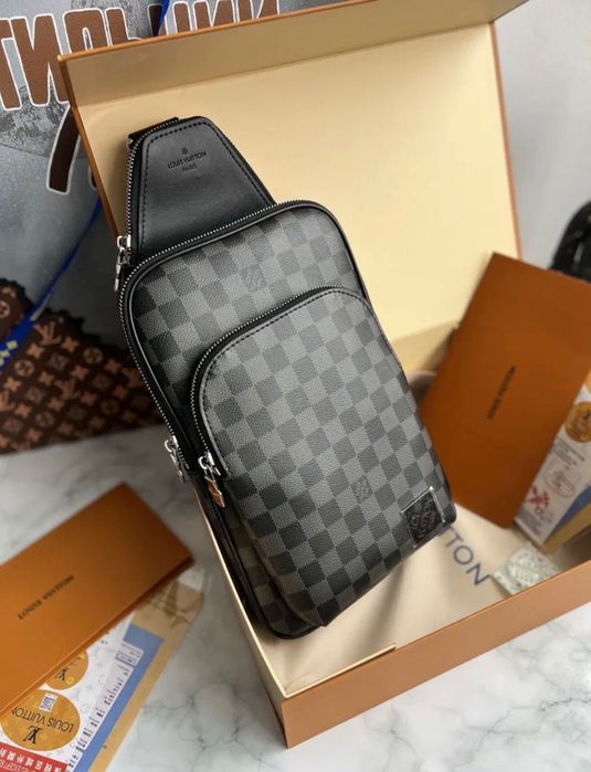 Мъжка чанта louis vuitton