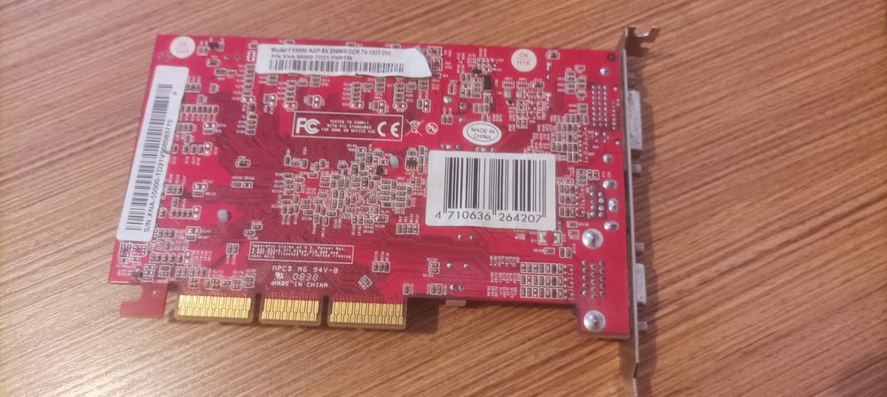 FX 5500  AGP-8X / 256MB  DDR