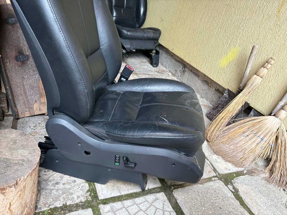 седалки за мл 270