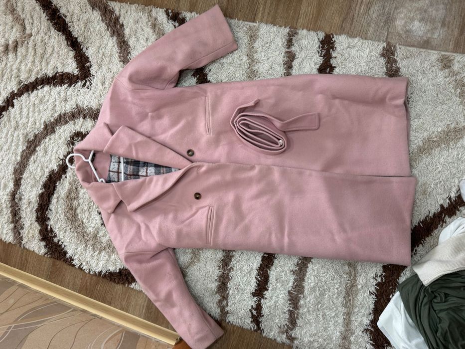 Пальто сатылады,