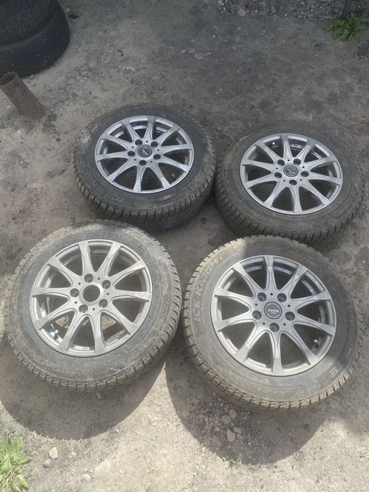 Титанки с резиной продам