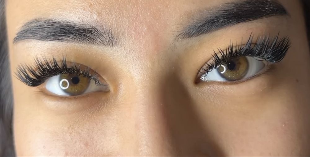 Наращивание ресниц. 5500 тенге