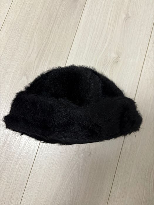 Caciula de dama de blana artificiala